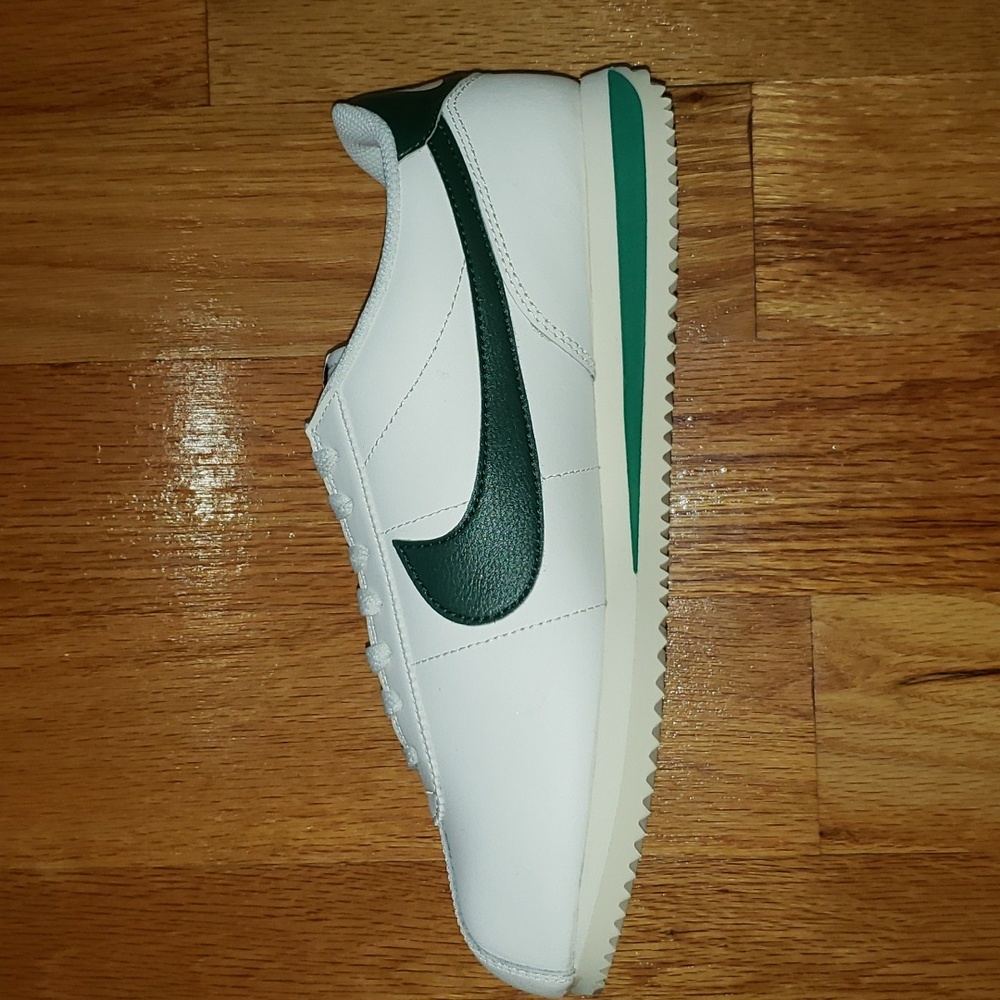 Nike Cortez 8.5 women's